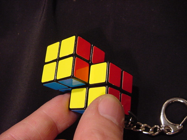 双子キューブ。双子ルービックキューブ。解法