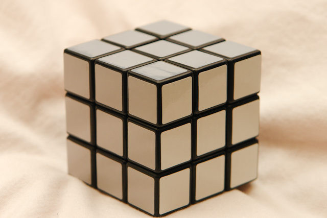 無印良品のルーブックキューブ。rubik's cube。6面揃った図