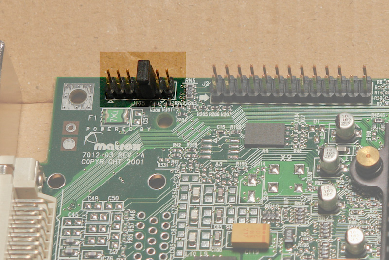 Maxrox社のMillenium G550 (G55+MDHA32DB)