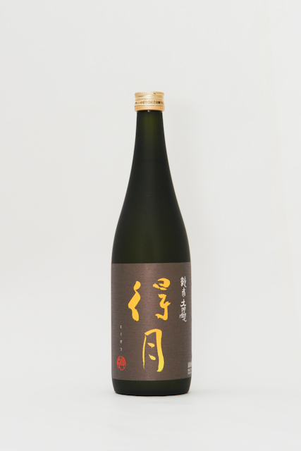 朝日酒造:得月2:tokugetsu which is a junmai daiginjo is a second ranking sake in Asahi-shuzo, and its seimaibuai is 28%. tokugetu,asahi shuzou,sake