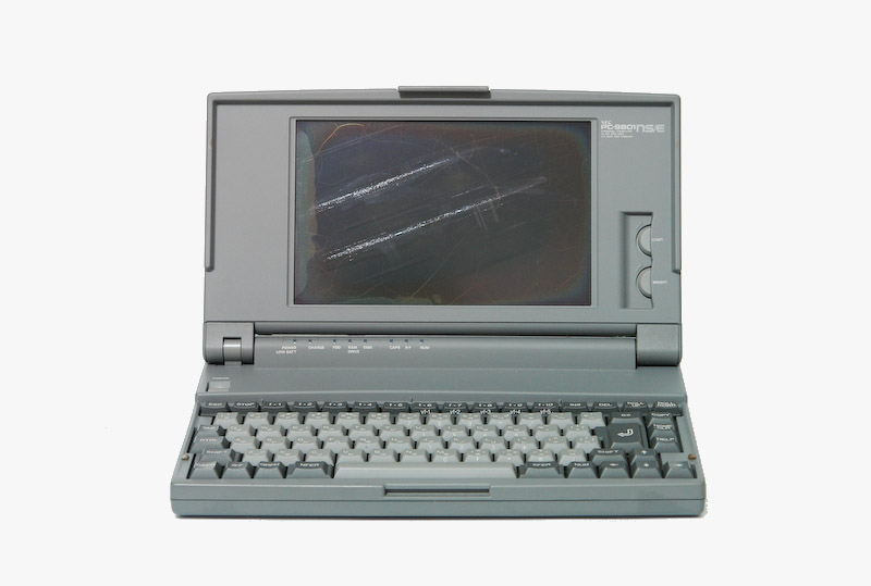 NEC PC-9801NS/E（98NOTE SX/E)。80386SX-16MHz。外観画像
