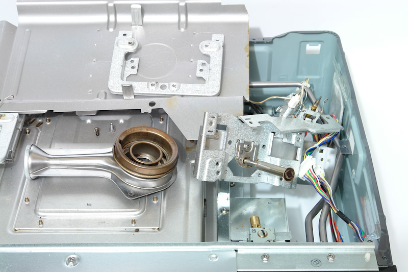 パロマのコンロ分解中・拡大(paloma PA-340WA-L)