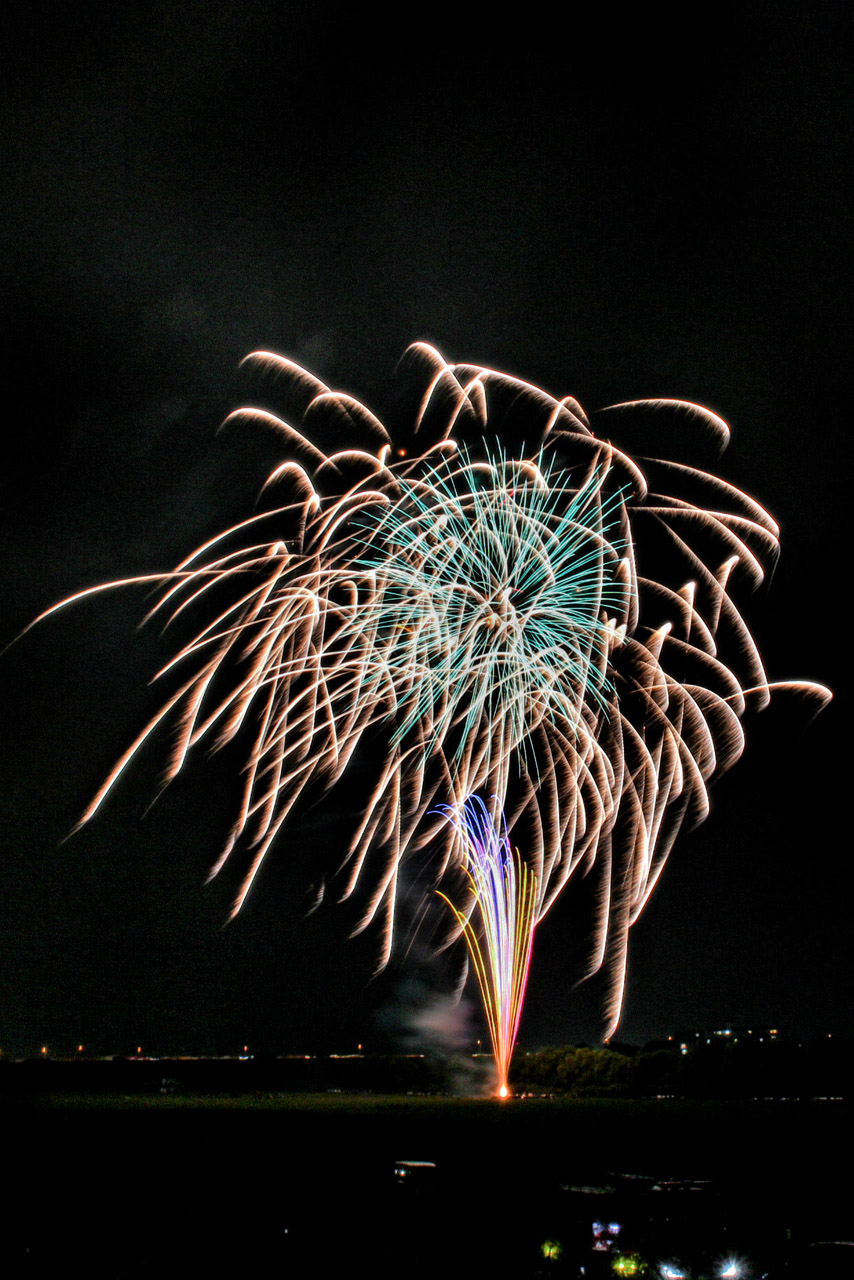 2018年 松戸花火大会 東京側から撮影。スターマイン画像3