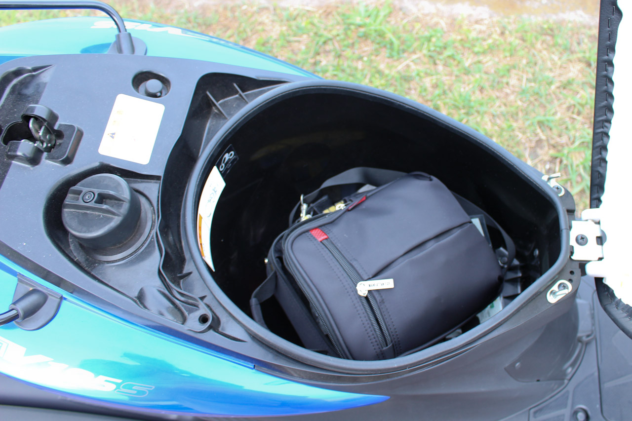 suzuki addressv125S SL3/2016年モデル。シート・トランクスペース・リアボックス